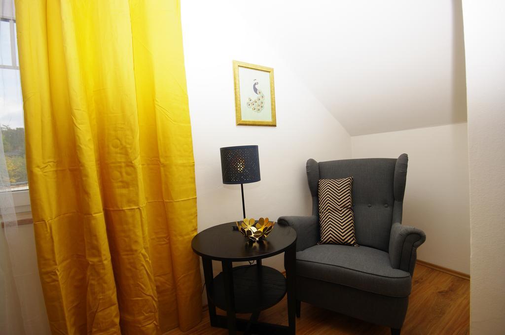 Cozy Gardens Apartments In Прага Экстерьер фото